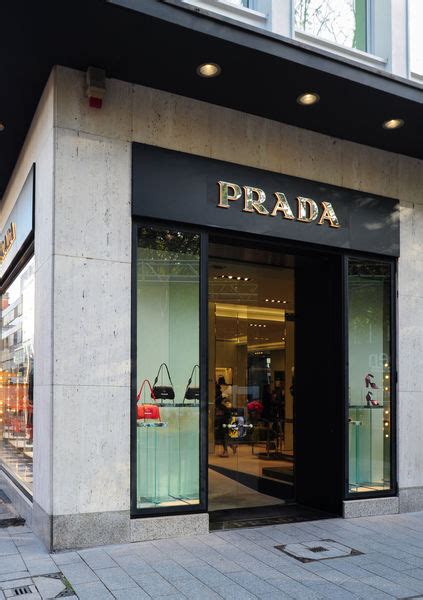 dusseldorf prada|Duesseldorf .